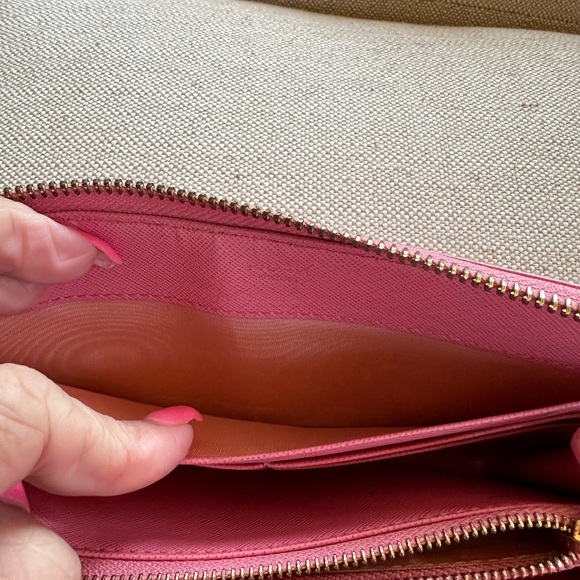 PRADA Zip around Peony Pink Saffiano Bow Wallet. - Picture 10 of 14